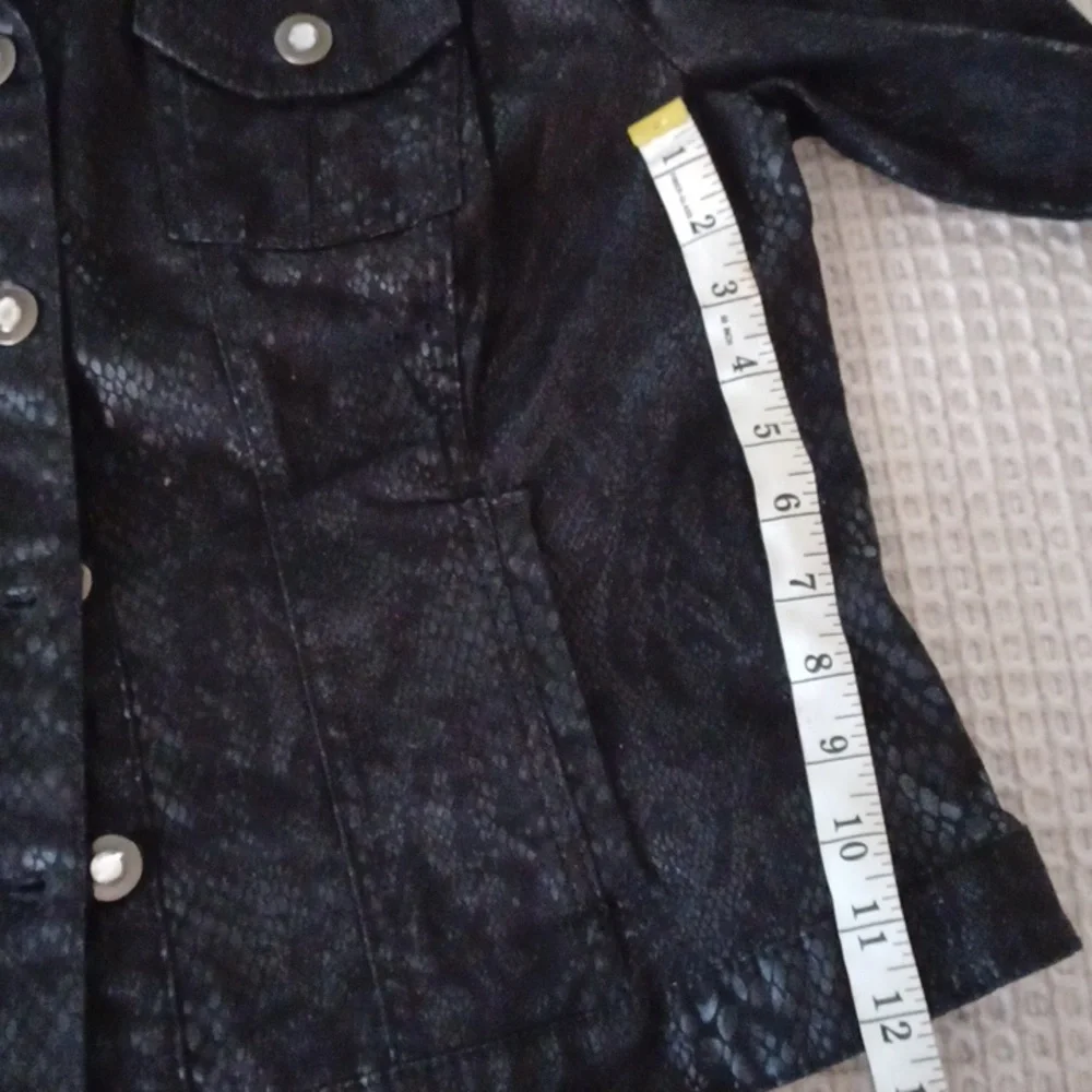 Jacket - Picture 6 of 6